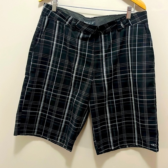 O'Neill Other - O’Neill Black Plaid Shorts Men’s 36W x 11” inseam